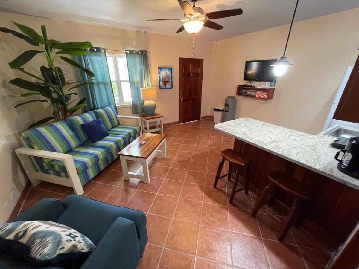 Pura Vida Inn Caye Caulker Extérieur photo